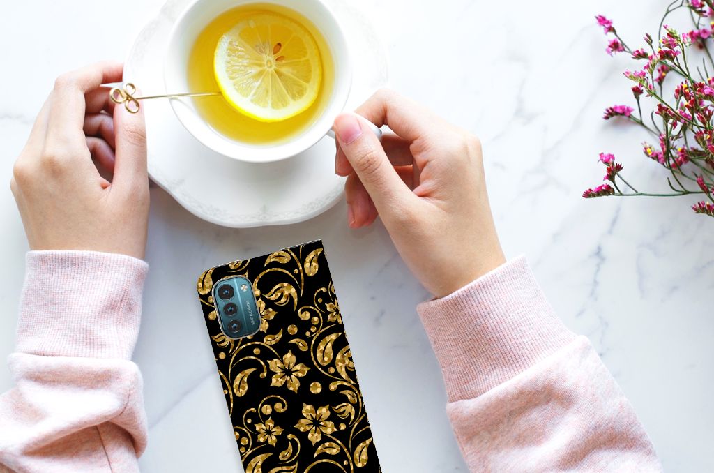 Nokia G11 | G21 Smart Cover Gouden Bloemen - B2C Telecom