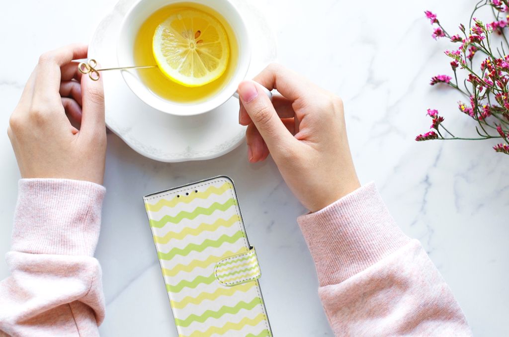 Alcatel 1S 2020 Telefoon Hoesje Waves Yellow