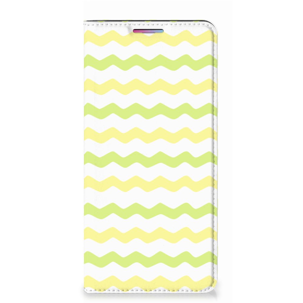 Motorola Moto G60s Hoesje met Magneet Waves Yellow