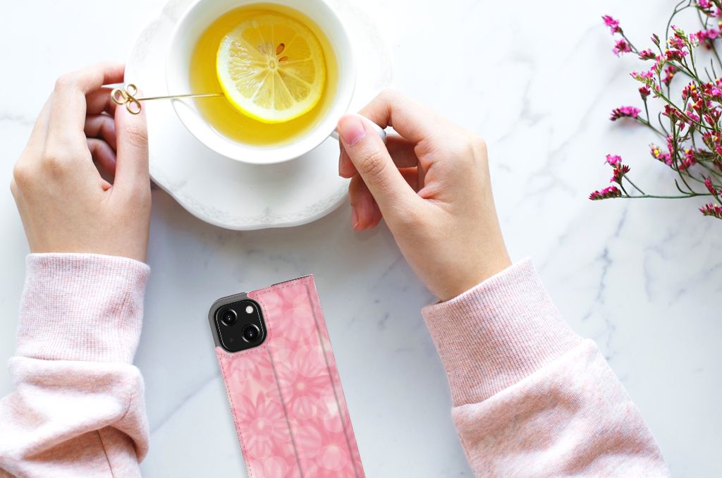 iPhone 13 Mini Smart Cover Spring Flowers - B2C Telecom