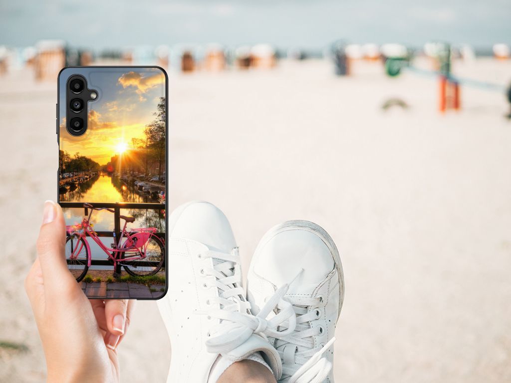Samsung Galaxy A14 5G TPU Backcover Amsterdamse Grachten met uitzicht op een rivier en een fiets in de zon.