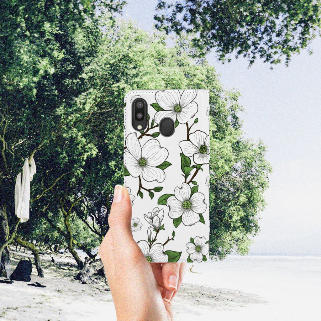 Samsung Galaxy M20 Smart Cover Dogwood Flowers