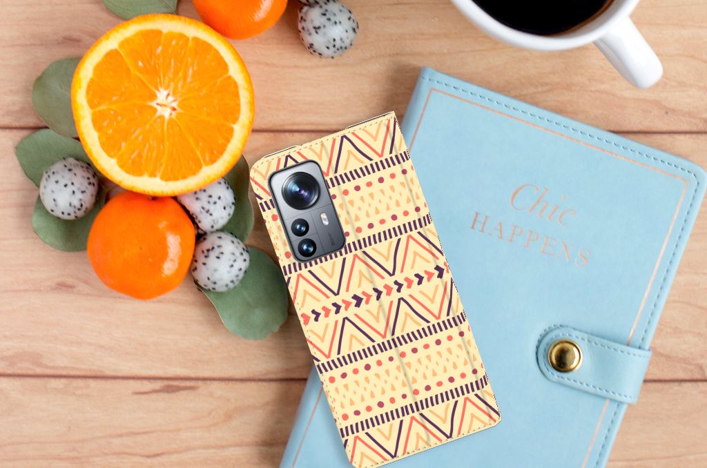 Xiaomi 12 Pro Hoesje met Magneet Aztec Yellow - B2C Telecom