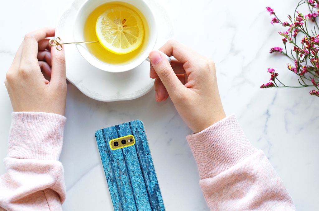 Samsung Galaxy S10e Bumper Hoesje Wood Blue