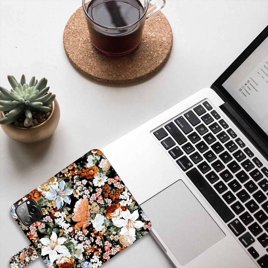 Hoesje voor iPhone 13 Pro Max Dark Flowers
