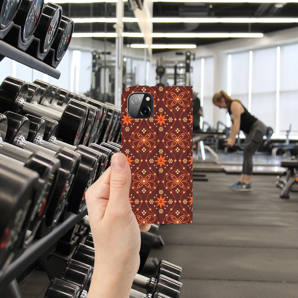 iPhone 14 Plus Hoesje met Magneet Batik Brown