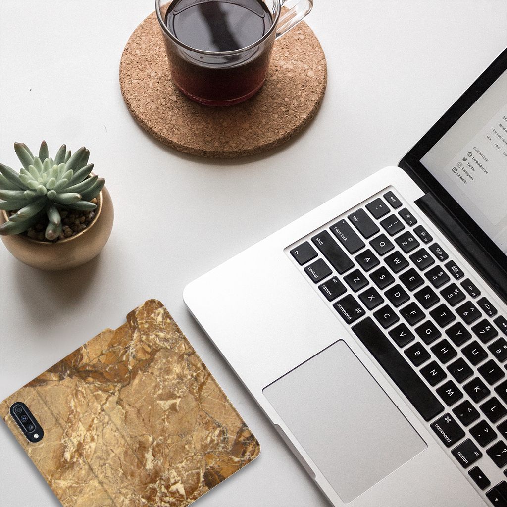 Samsung Galaxy A70 Standcase Marmer Creme