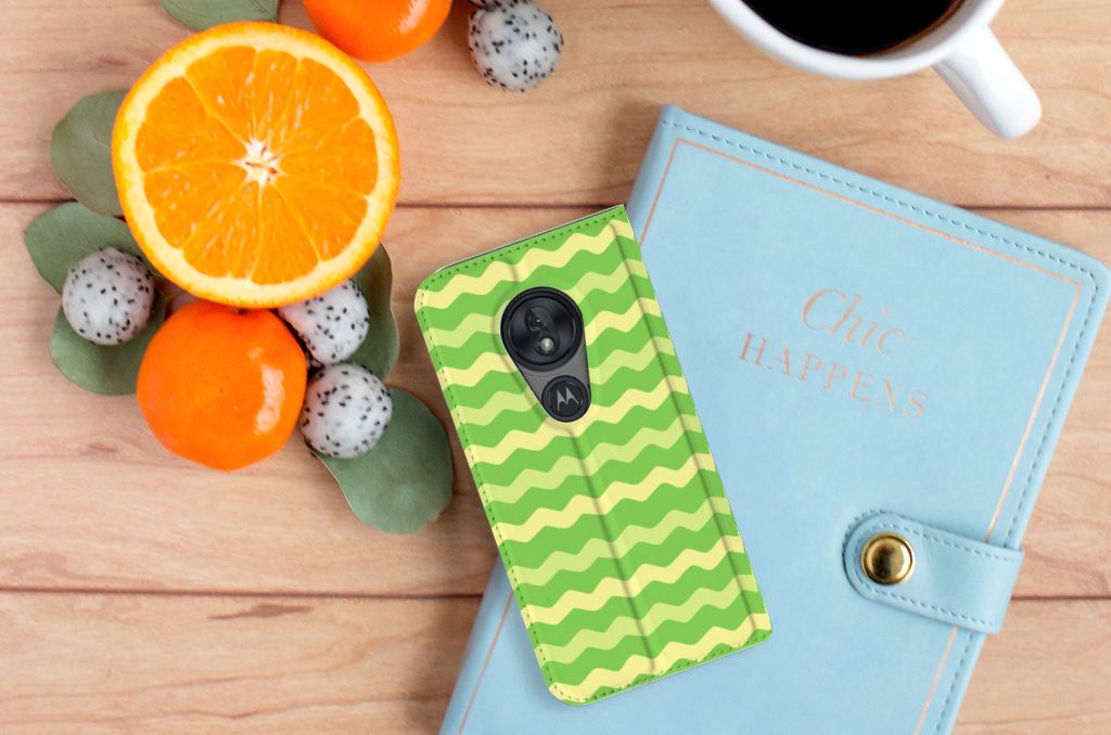 Motorola Moto G7 Play Hoesje met Magneet Waves Green - B2C Telecom