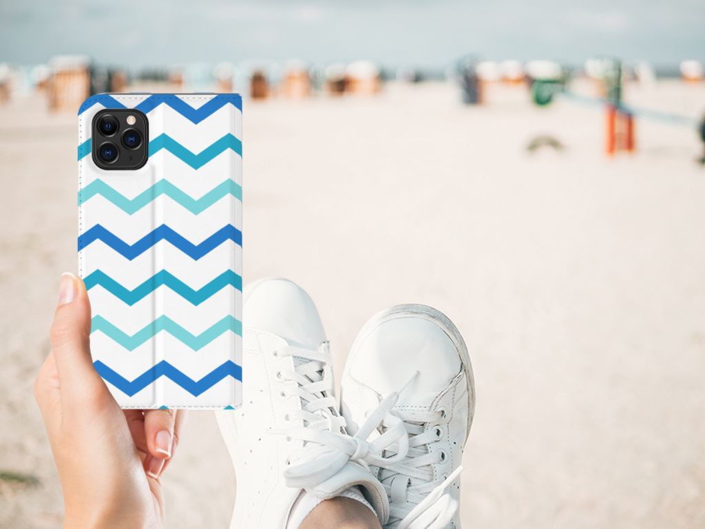 Apple iPhone 11 Pro Max Hoesje met Magneet Zigzag Blauw