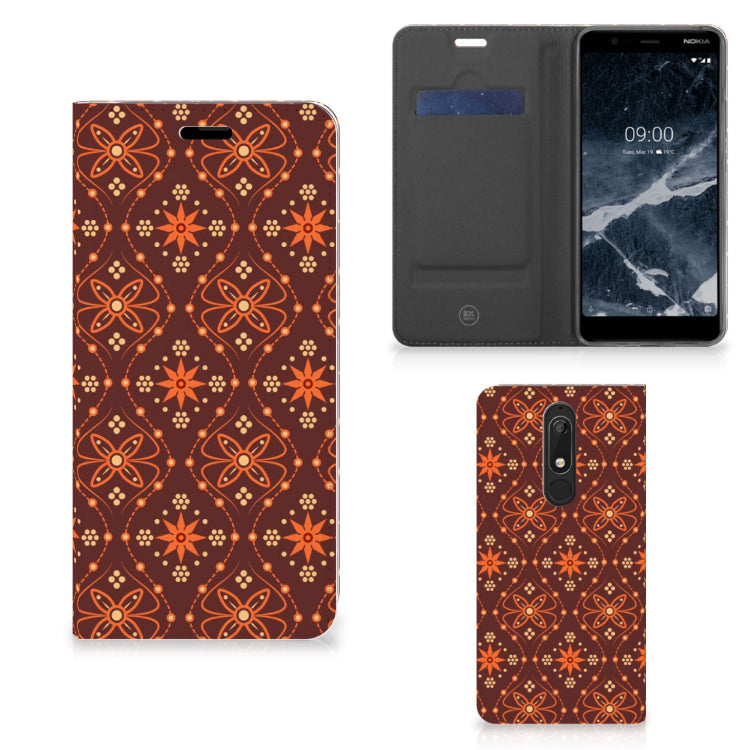 Nokia 5.1 (2018) Hoesje met Magneet Batik Brown