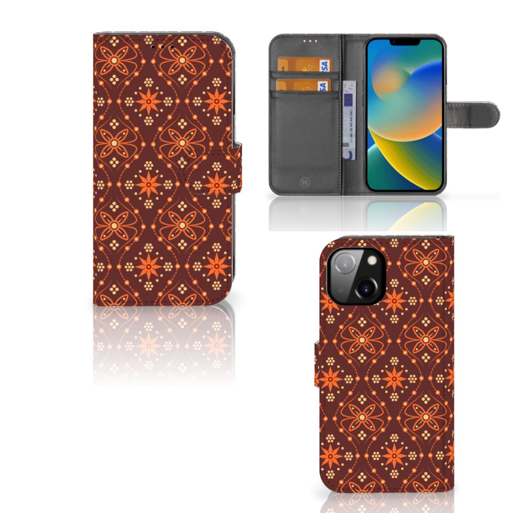 Apple iPhone 14 Telefoon Hoesje Batik Brown met mooi symmetrisch patroon en ruimte voor pasjes đ