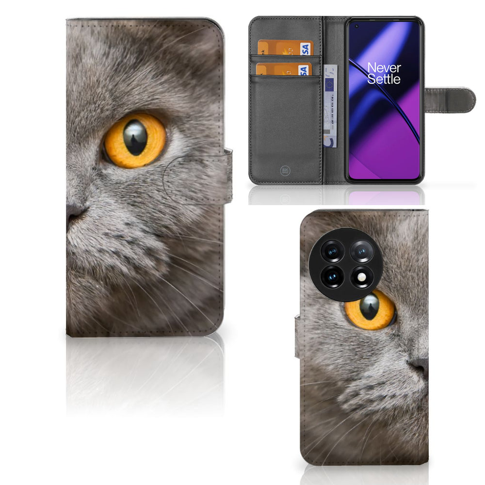 Telefoonhoesje met Pasjes OnePlus 11 Britse Korthaar met indrukwekkende grijze kat en felgele ogen.