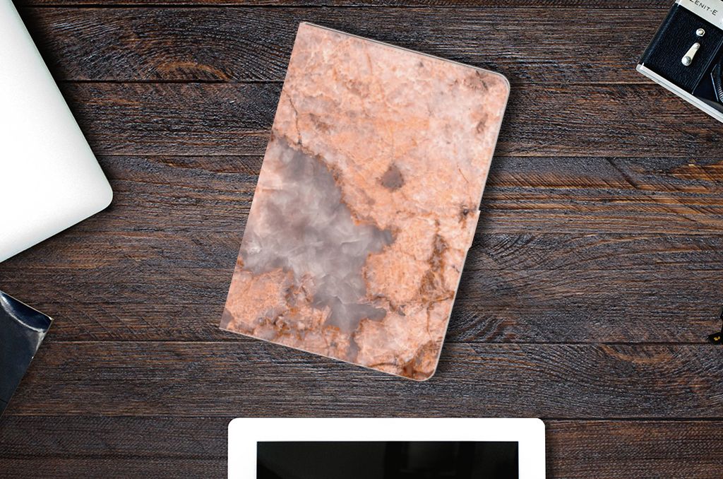 Leuk Tablet hoesje Marmer Oranje - lifestylefoto