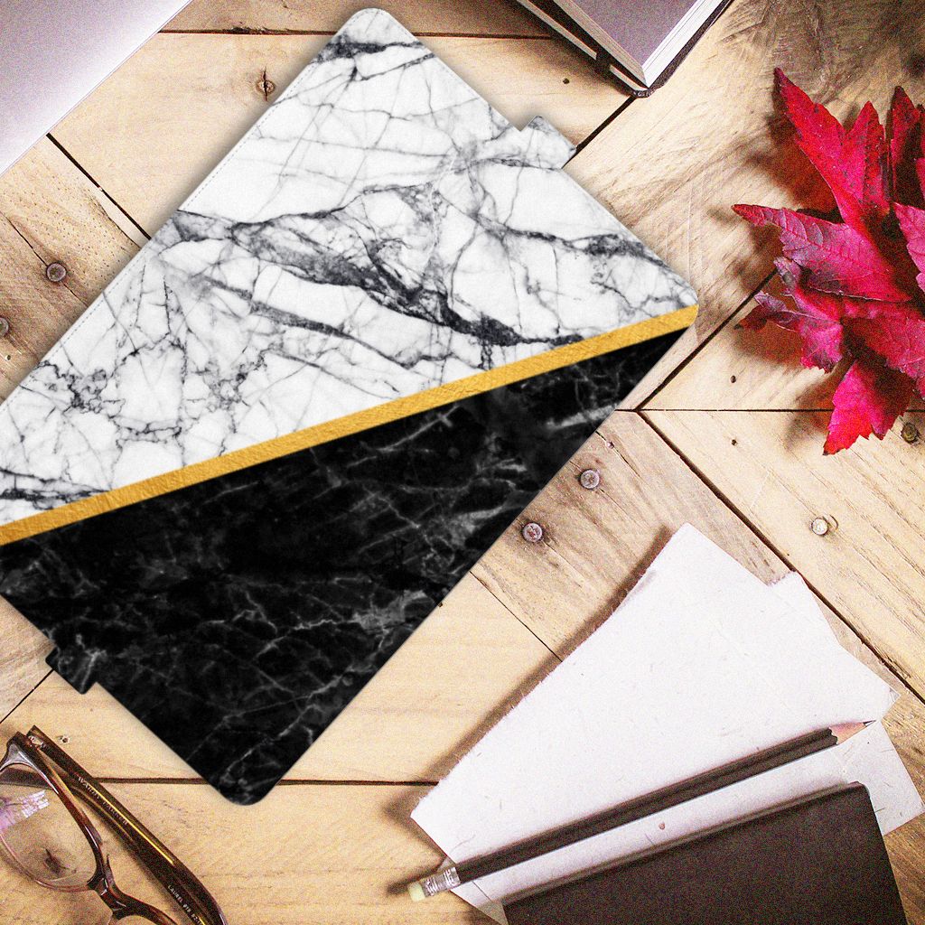 iPad Air (2020/2022) 10.9 inch Leuk Tablet hoesje Marmer Wit Zwart - Origineel Cadeau Man
