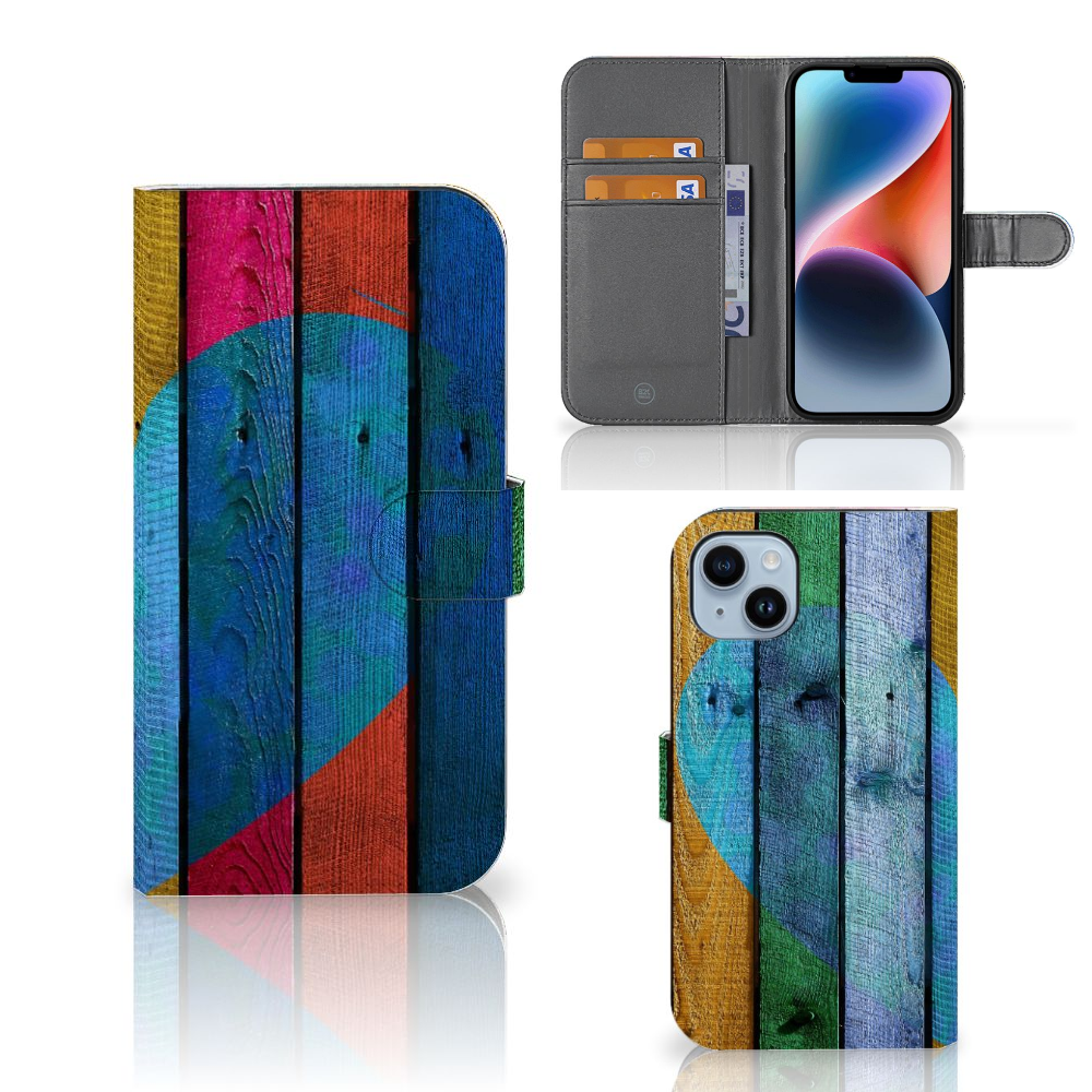 iPhone 15 Plus Book Style Case Wood Heart - Cadeau voor je Vriend met kleurrijk hartje ontworpen in houtlook đ.