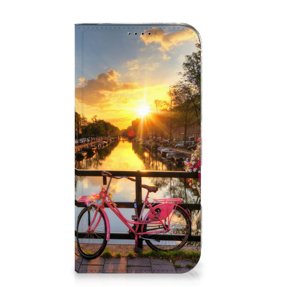 iPhone 16 Plus Book Cover Amsterdamse Grachten design fiets zonsondergang aanzicht