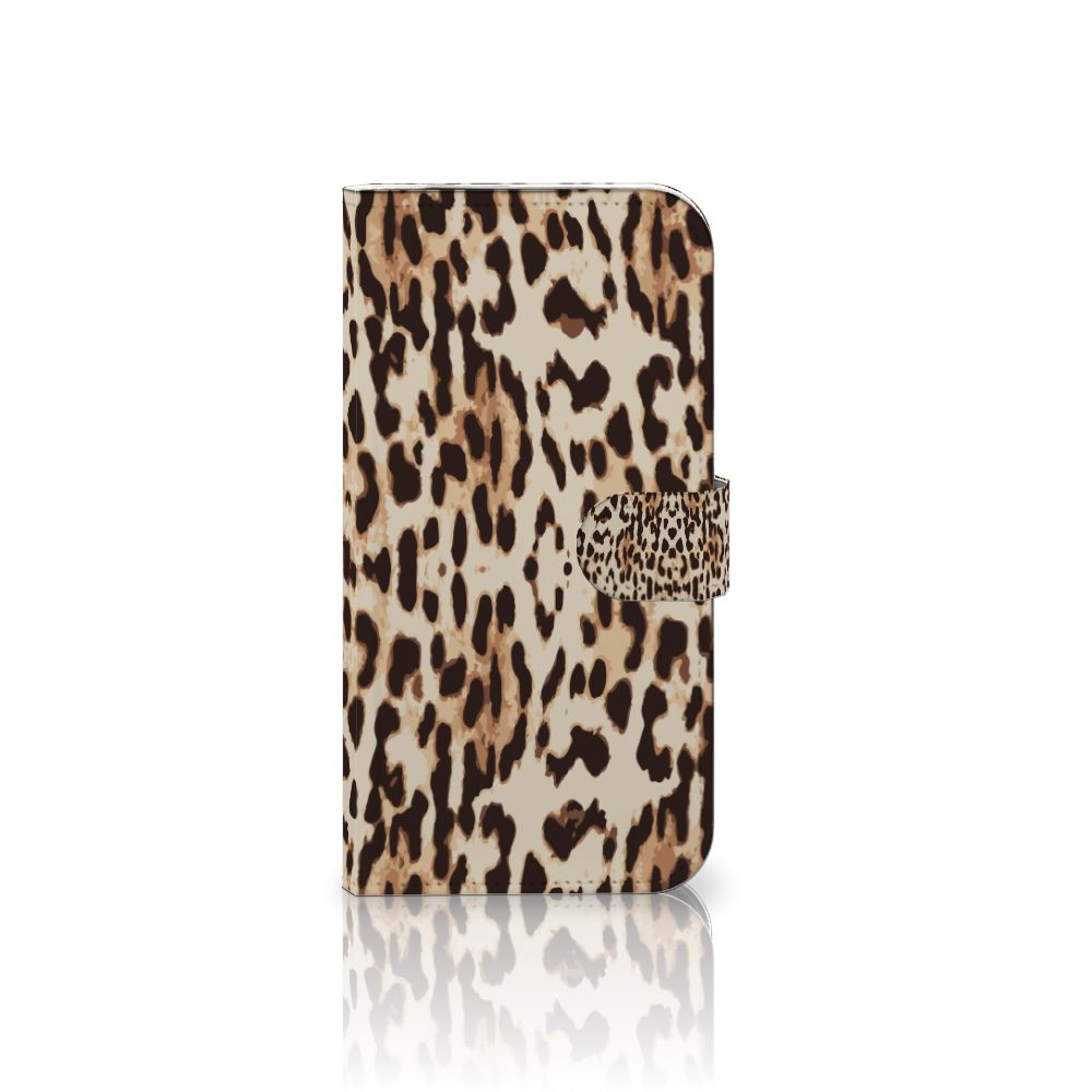 iPhone 16 Pro Max Telefoonhoesje met Pasjes Leopard telefoonhoesje panterprint voorkant