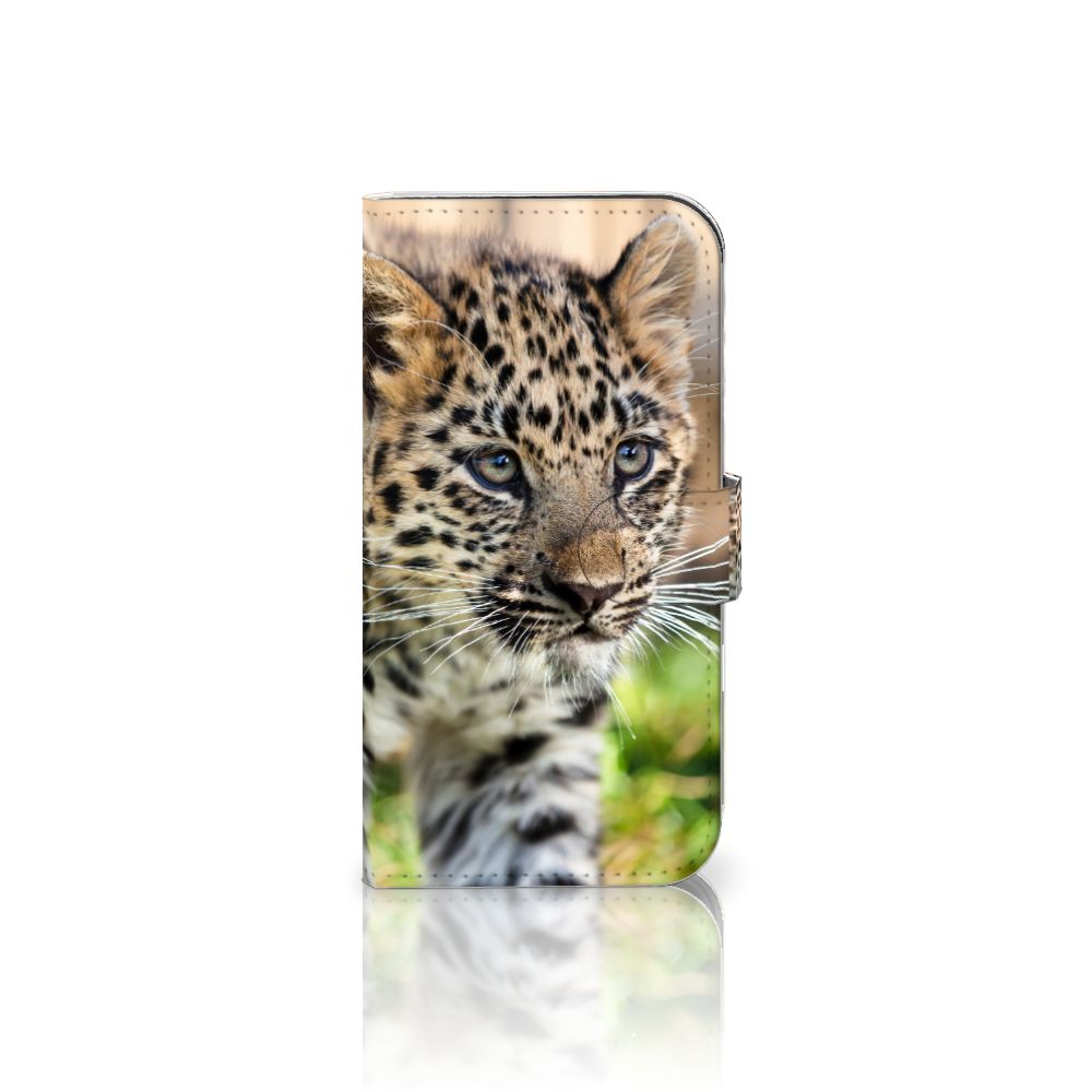 iPhone 16 Telefoonhoesje met Pasjes Baby Luipaard design Baby Luipaard aanzicht