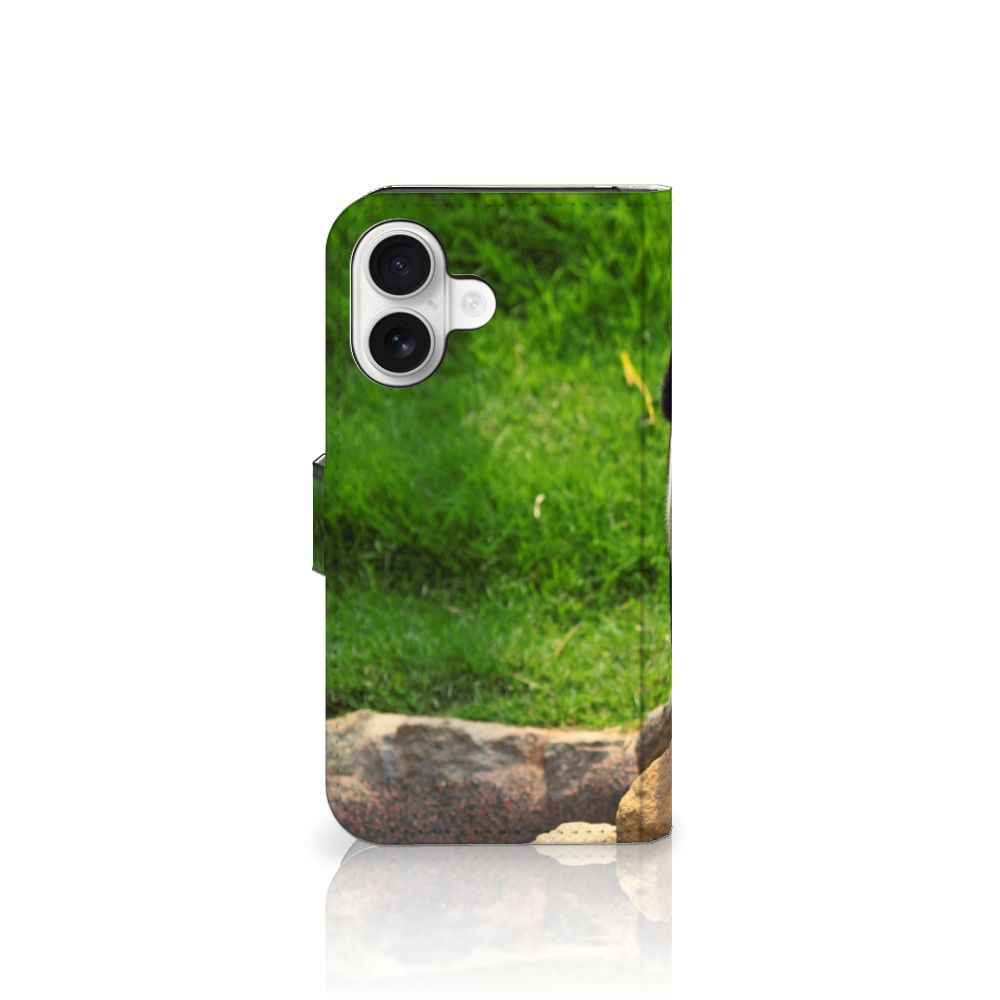 iPhone 16 Telefoonhoesje met Pasjes Panda telefoonhoesje panda design zijaanzicht