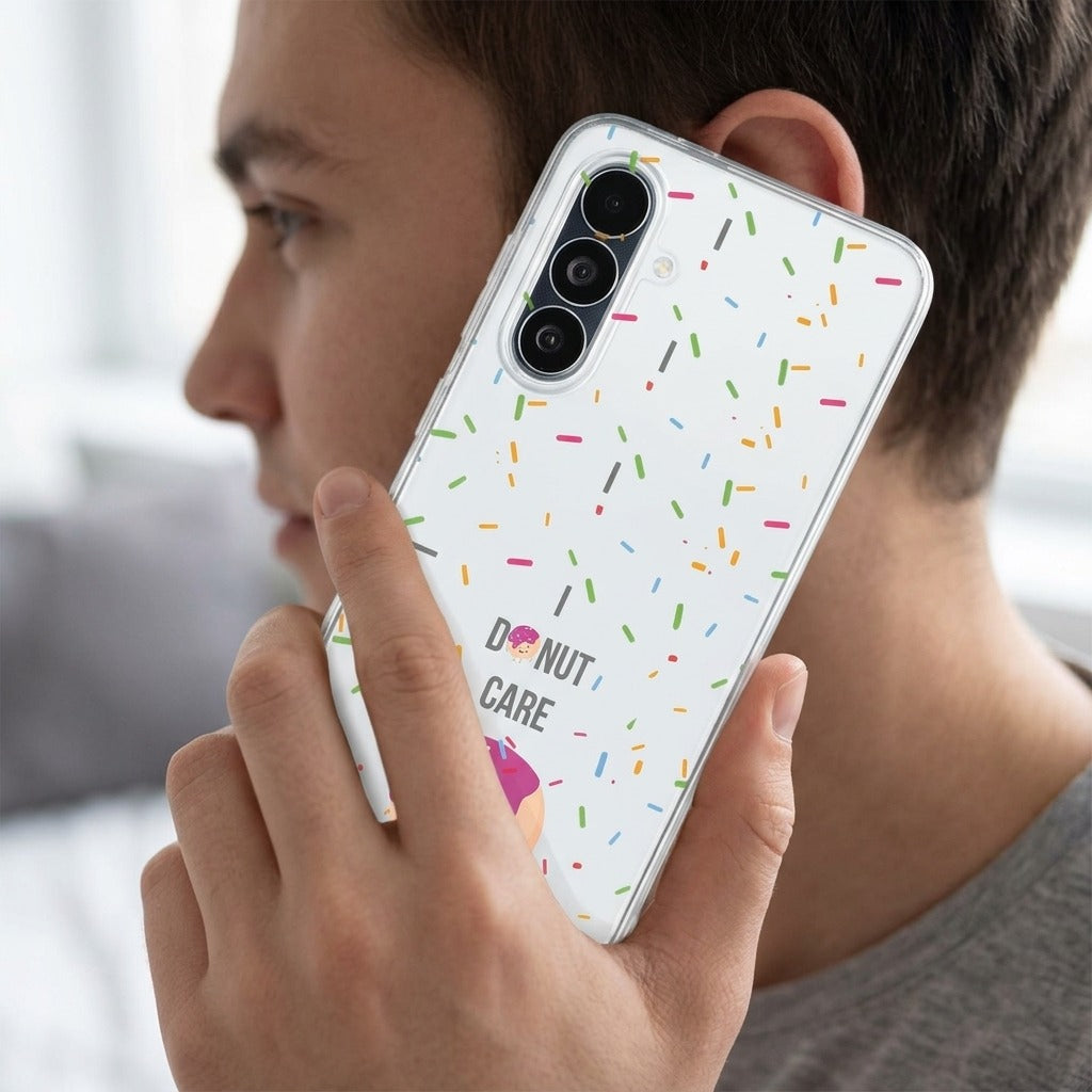 Samsung Galaxy A27 TPU hoesje Donut - lifestyle foto in huiselijke setting
