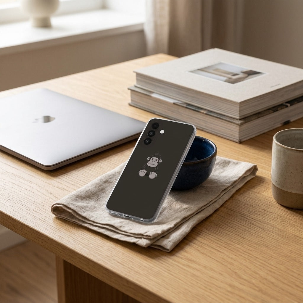 TPU hoesje Samsung Galaxy A27 Gorilla - lifestyle foto in huiselijke setting