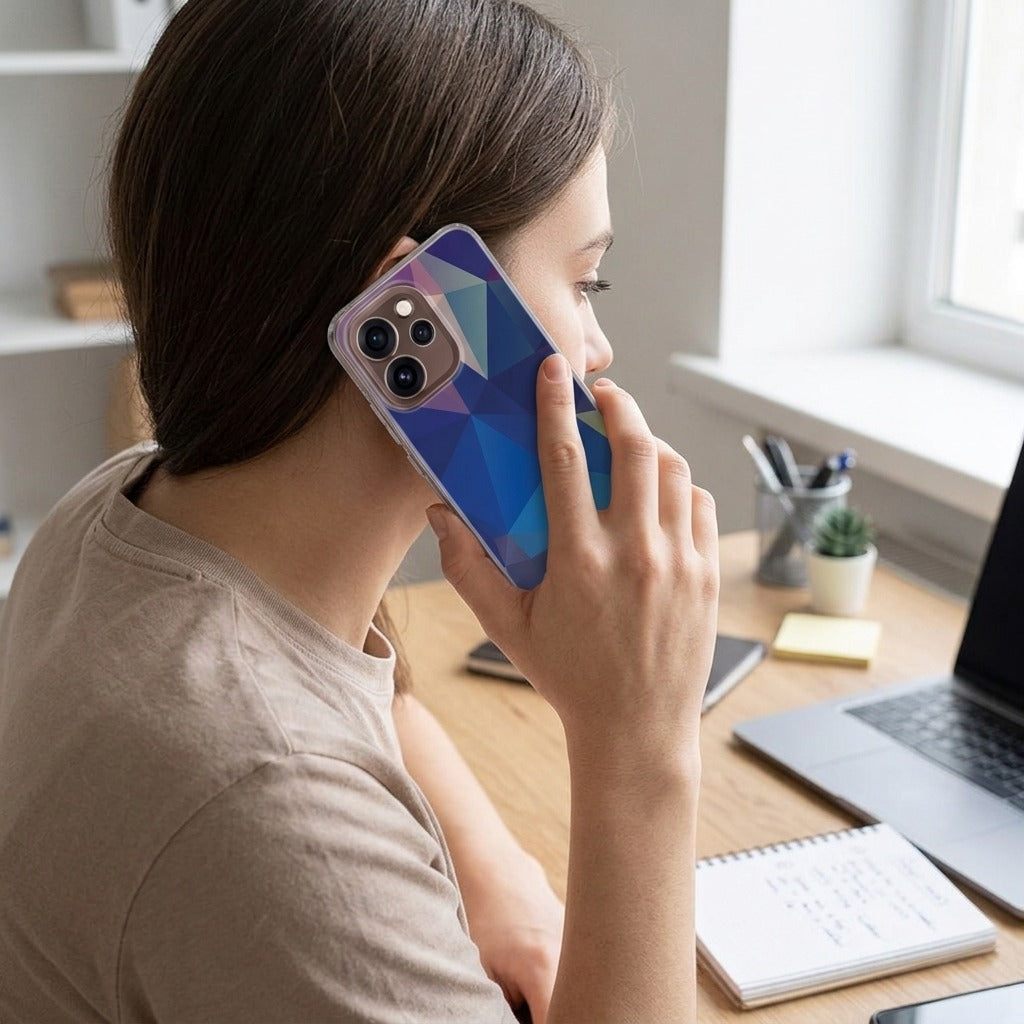 TPU Hoesje OPPO Reno15 Pro Polygon Dark - lifestyle foto