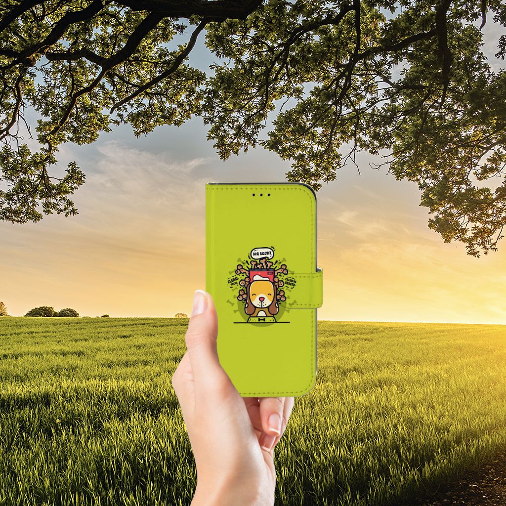 Apple iPhone 13 Leuk Hoesje Doggy Biscuit met schattig ontwerp van een hond en felgroene achterkant.