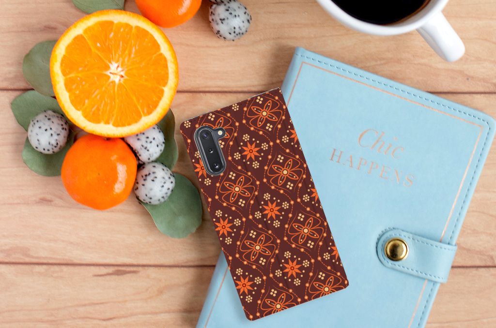 Samsung Galaxy Note 10 Hoesje met Magneet Batik Brown