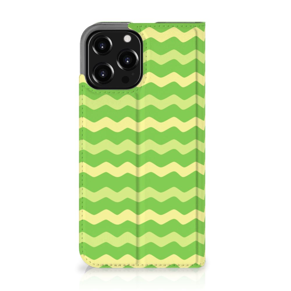 iPhone 13 Pro Max Hoesje met Magneet Waves Green - B2C Telecom