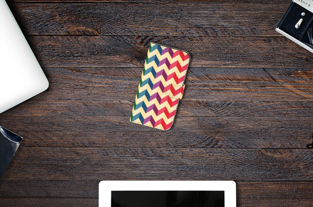Apple iPhone 13 Telefoon Hoesje Zigzag Multi Color