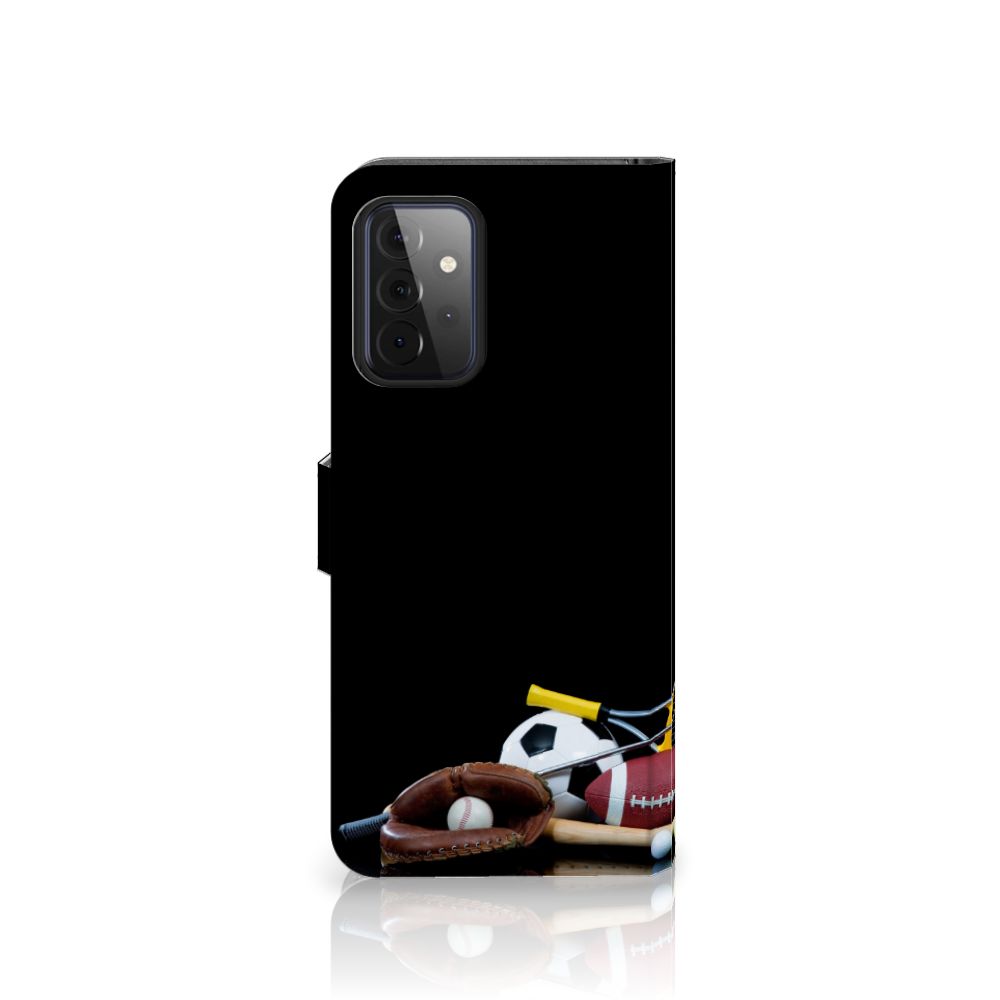 Samsung Galaxy A72 Wallet Case met Pasjes Sports met afbeelding van verschillende sportballen en uitrusting.
