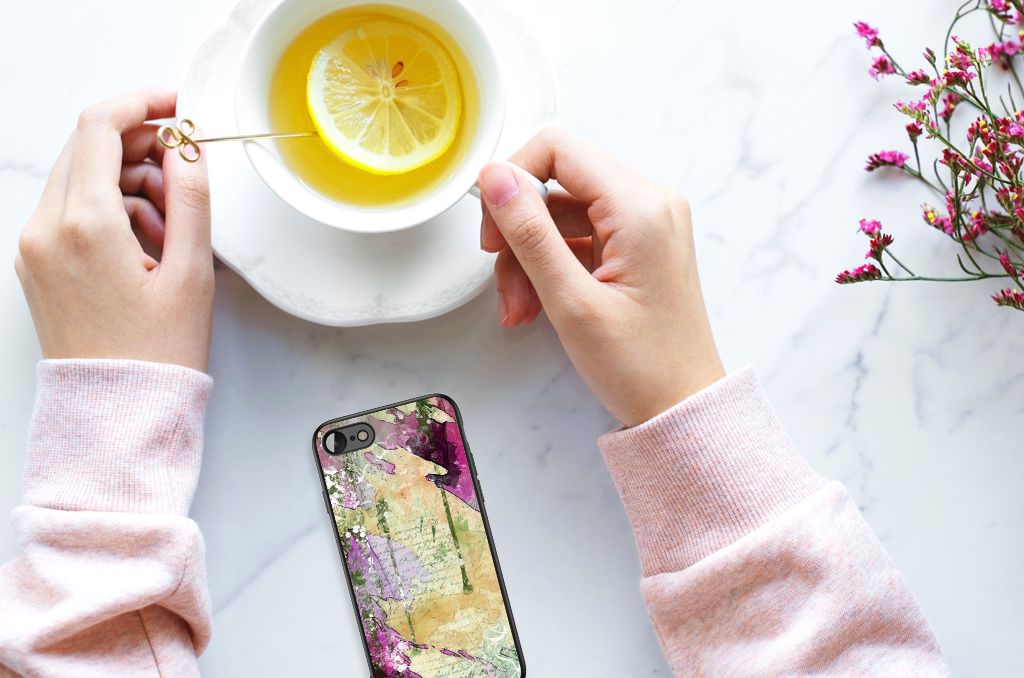 Kleurrijke Telefoonhoesje iPhone SE 2022 | SE 2020 | 7/8 Letter Painting met een heldere thee en bloemendecoratie