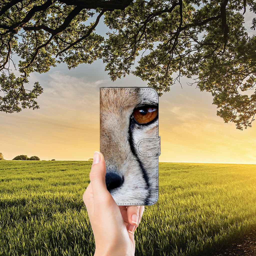 Xiaomi Redmi Note 11 Pro 5G/4G Telefoonhoesje met Pasjes Cheetah in hand met natuur achtergrond