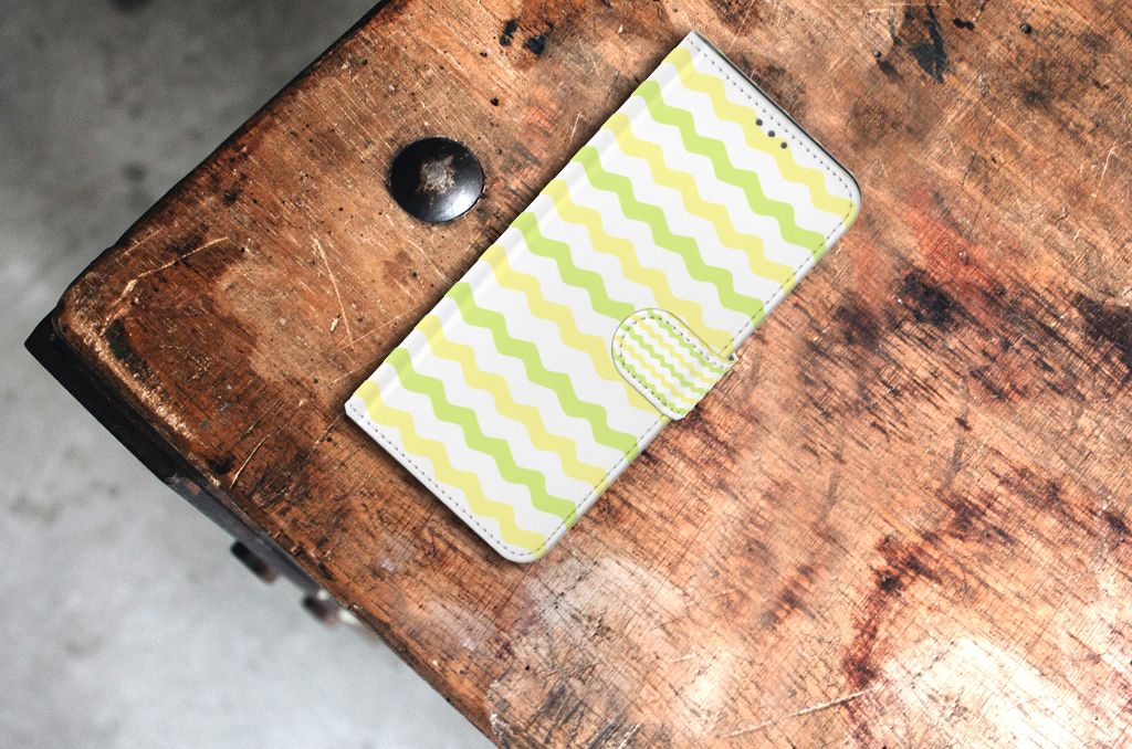 Samsung Galaxy S21 Plus Telefoon Hoesje Waves Yellow