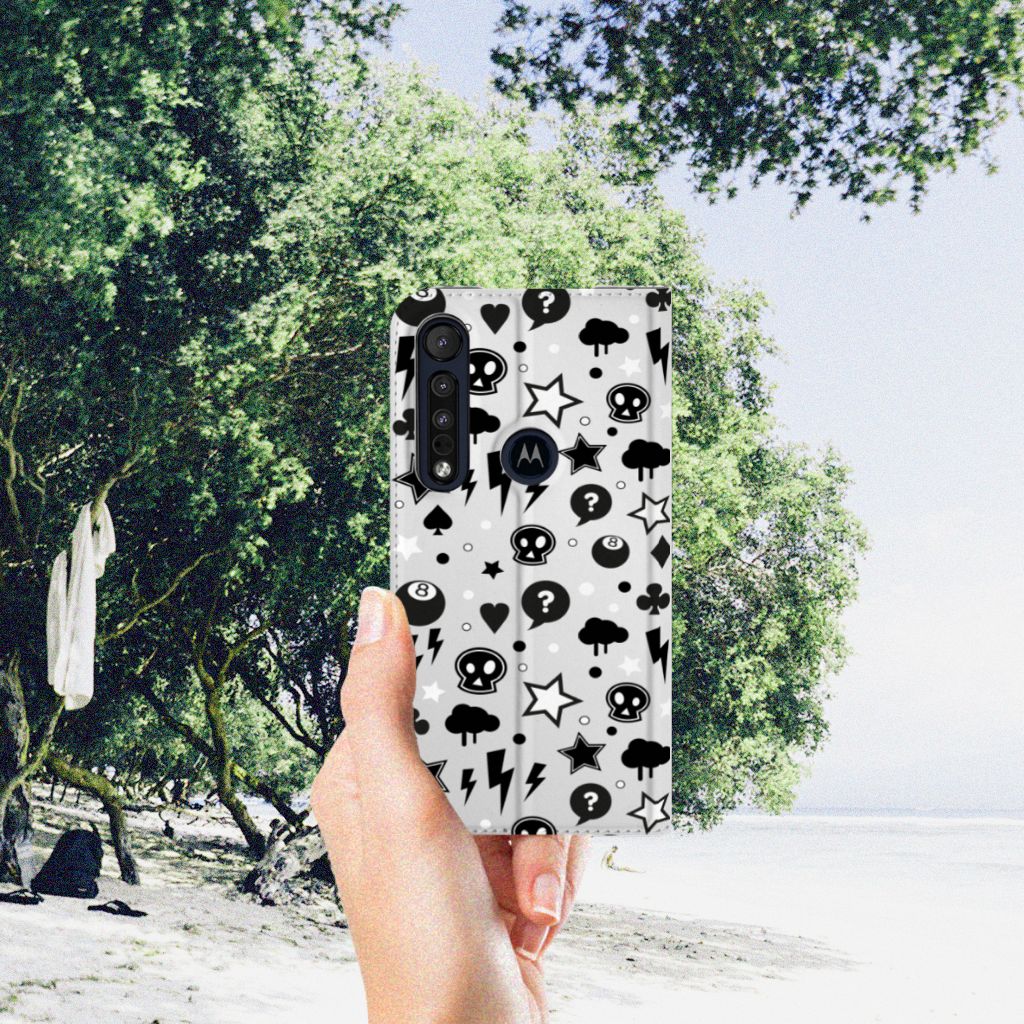 Mobiel BookCase Motorola G8 Plus Silver Punk - B2C Telecom