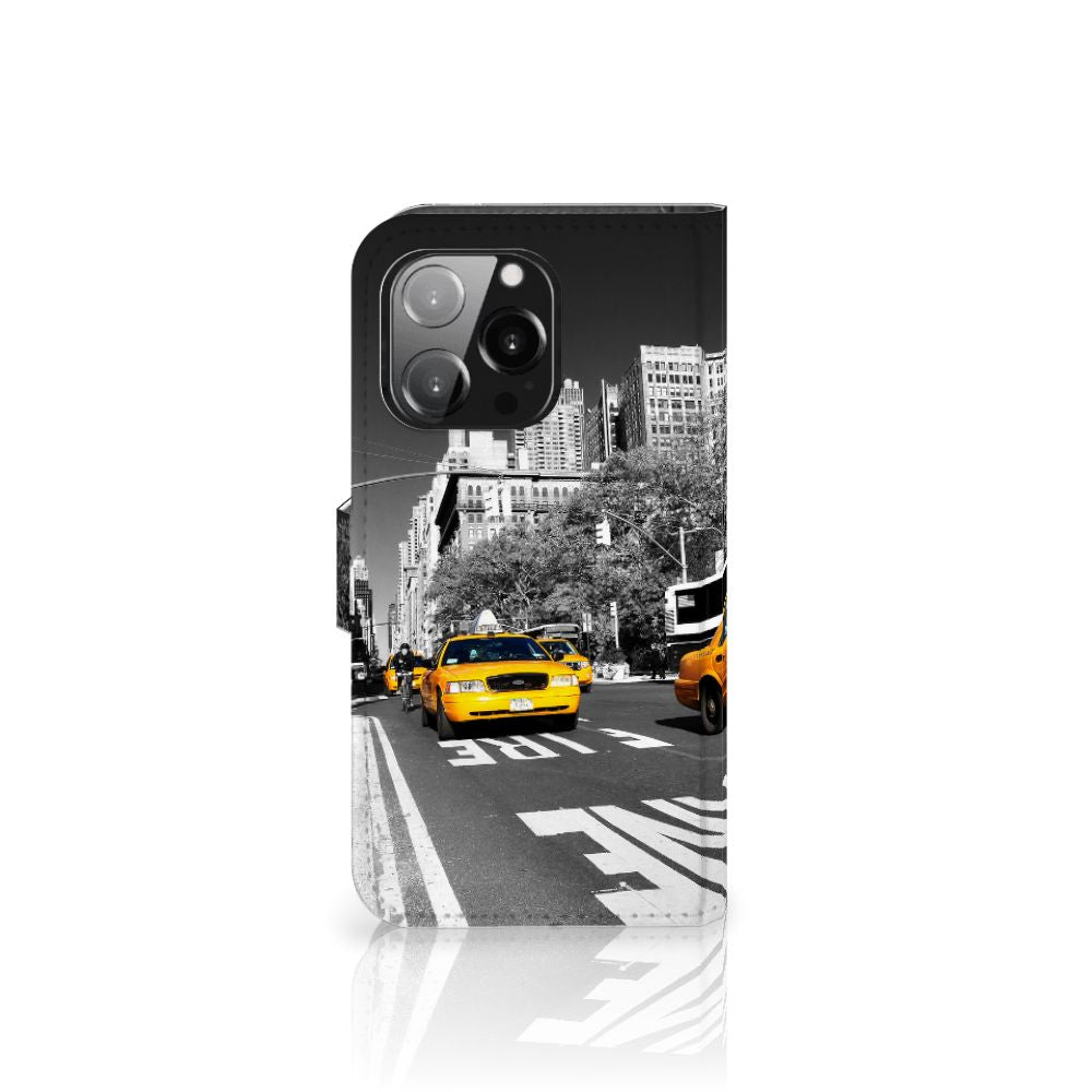 iPhone 13 Pro Flip Cover New York Taxi