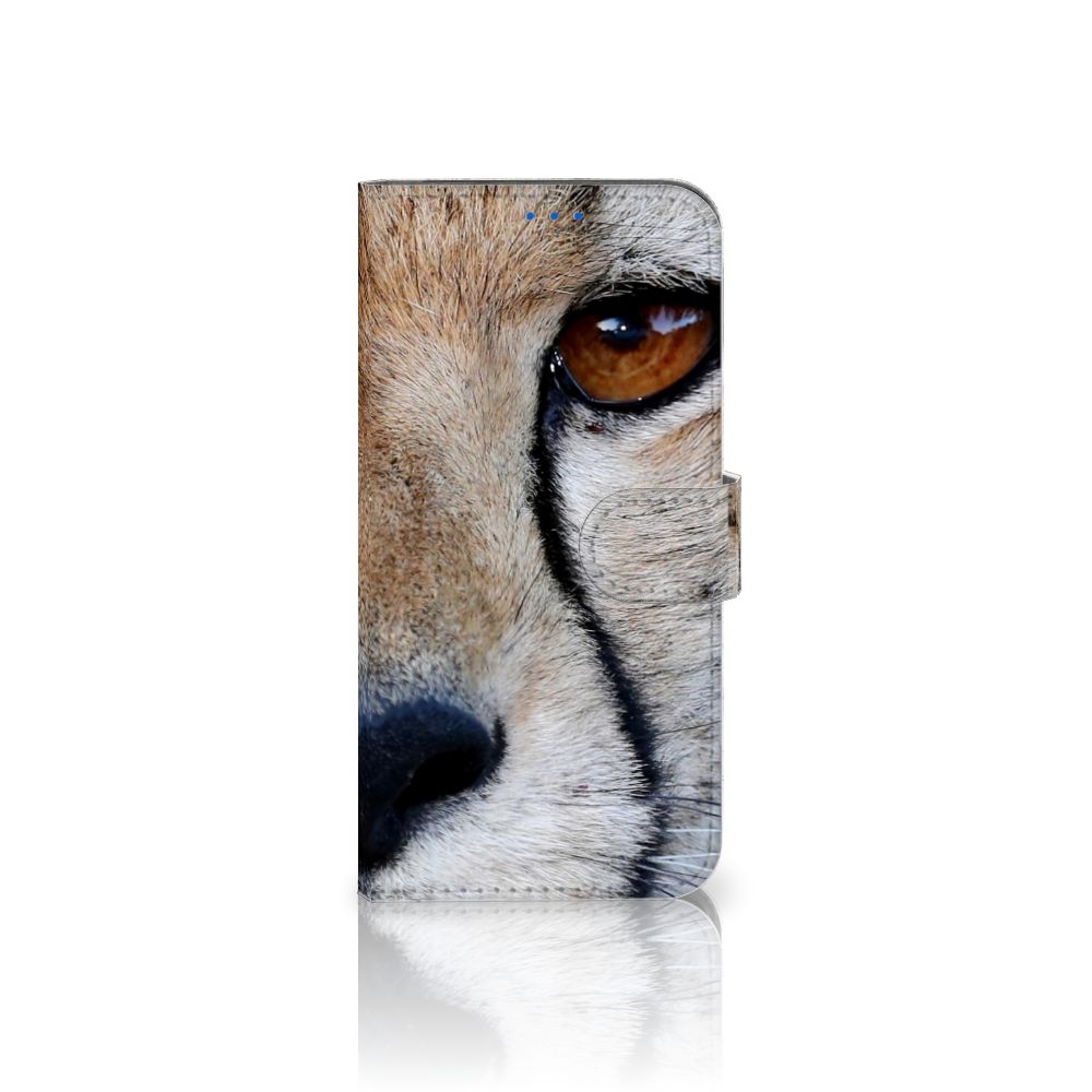 OPPO Reno6 5G Telefoonhoesje met Pasjes Cheetah met close-up van een cheeta oog