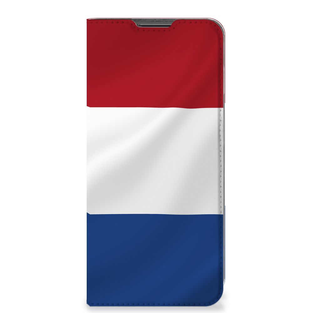 Motorola Moto G22 Standcase Nederlandse Vlag - B2C Telecom