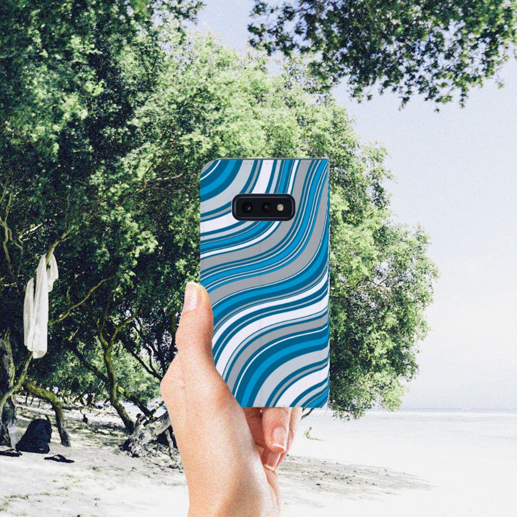 Samsung Galaxy S10e Hoesje met Magneet Waves Blue