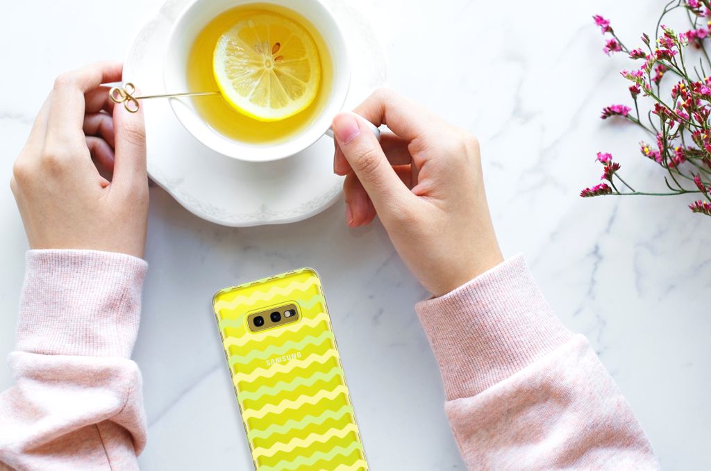 Samsung Galaxy S10e TPU bumper Waves Yellow