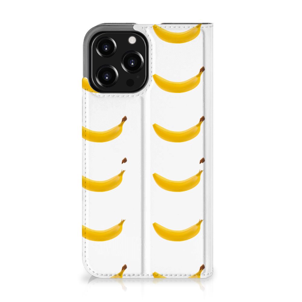 iPhone 13 Pro Max Flip Style Cover Banana met vrolijke gele bananen 🥭 op een heldere achtergrond.