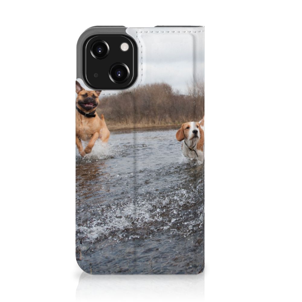 iPhone 13 Mini Hoesje maken Honden Labrador met blije honden die in water springen.