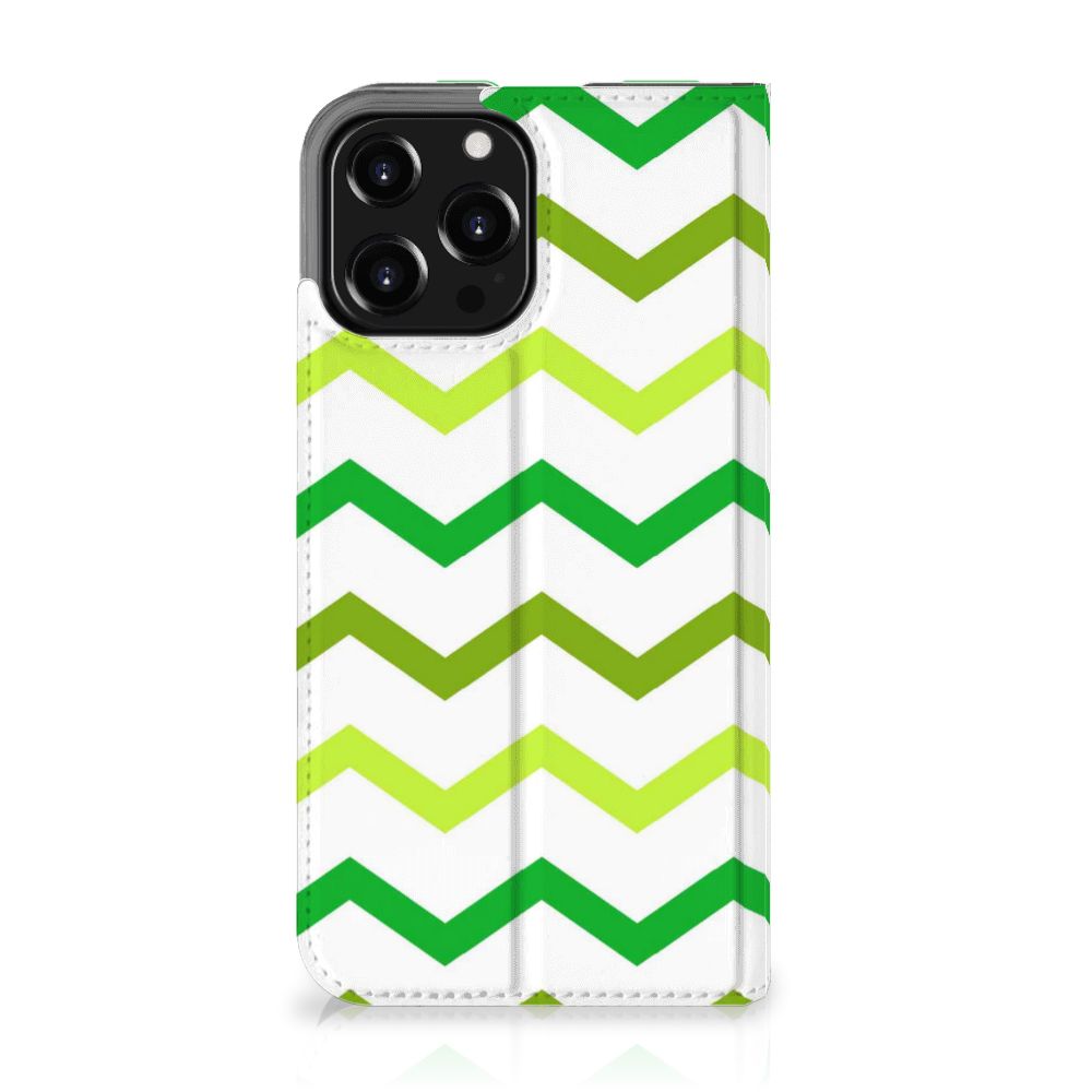 iPhone 13 Pro Max Hoesje met Magneet Zigzag Groen - B2C Telecom