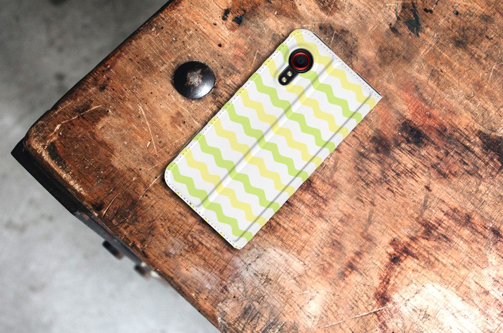 Samsung Galaxy Xcover 5 Hoesje met Magneet Waves Yellow - B2C Telecom