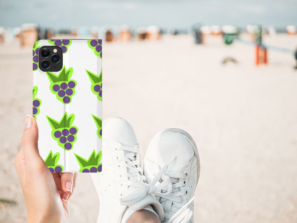 Apple iPhone 11 Pro Max Flip Style Cover Druiven