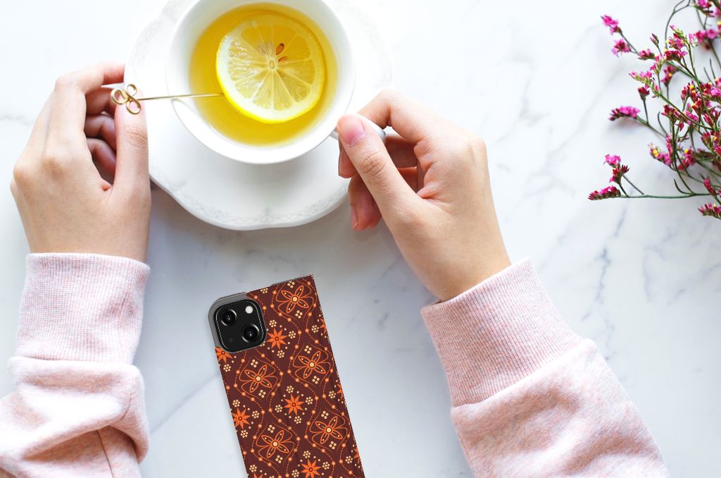 iPhone 13 Mini Hoesje met Magneet Batik Brown - B2C Telecom