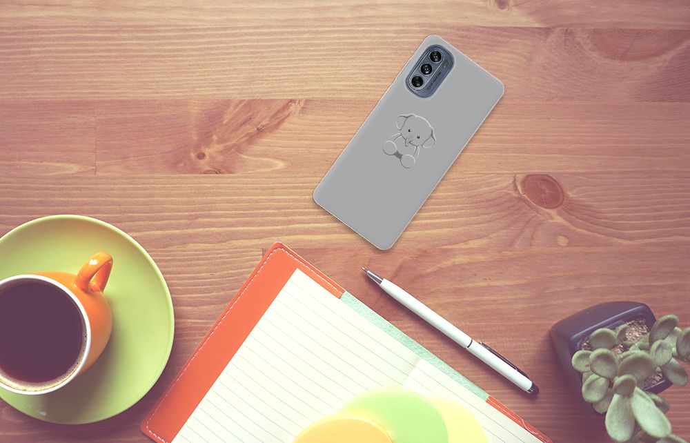 Motorola Moto G62 5G Telefoonhoesje met Naam Grijs Baby Olifant B2C Telecom