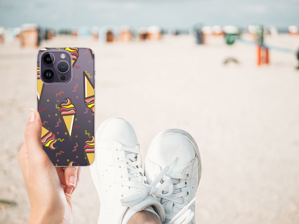 Apple iPhone 14 Pro Siliconen Case Icecream met kleurrijke ijsjes op een strandachtergrond