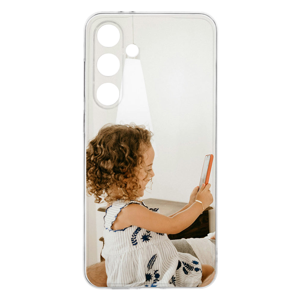 TPU Back Cover Hoesje Maken Samsung Galaxy S24 FE met afbeelding van kind met telefoon.