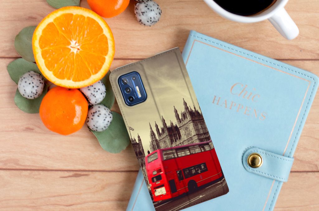 Motorola Moto G9 Plus Book Cover Londen - B2C Telecom
